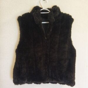 Elegant Black Faux Fur Women's Vest